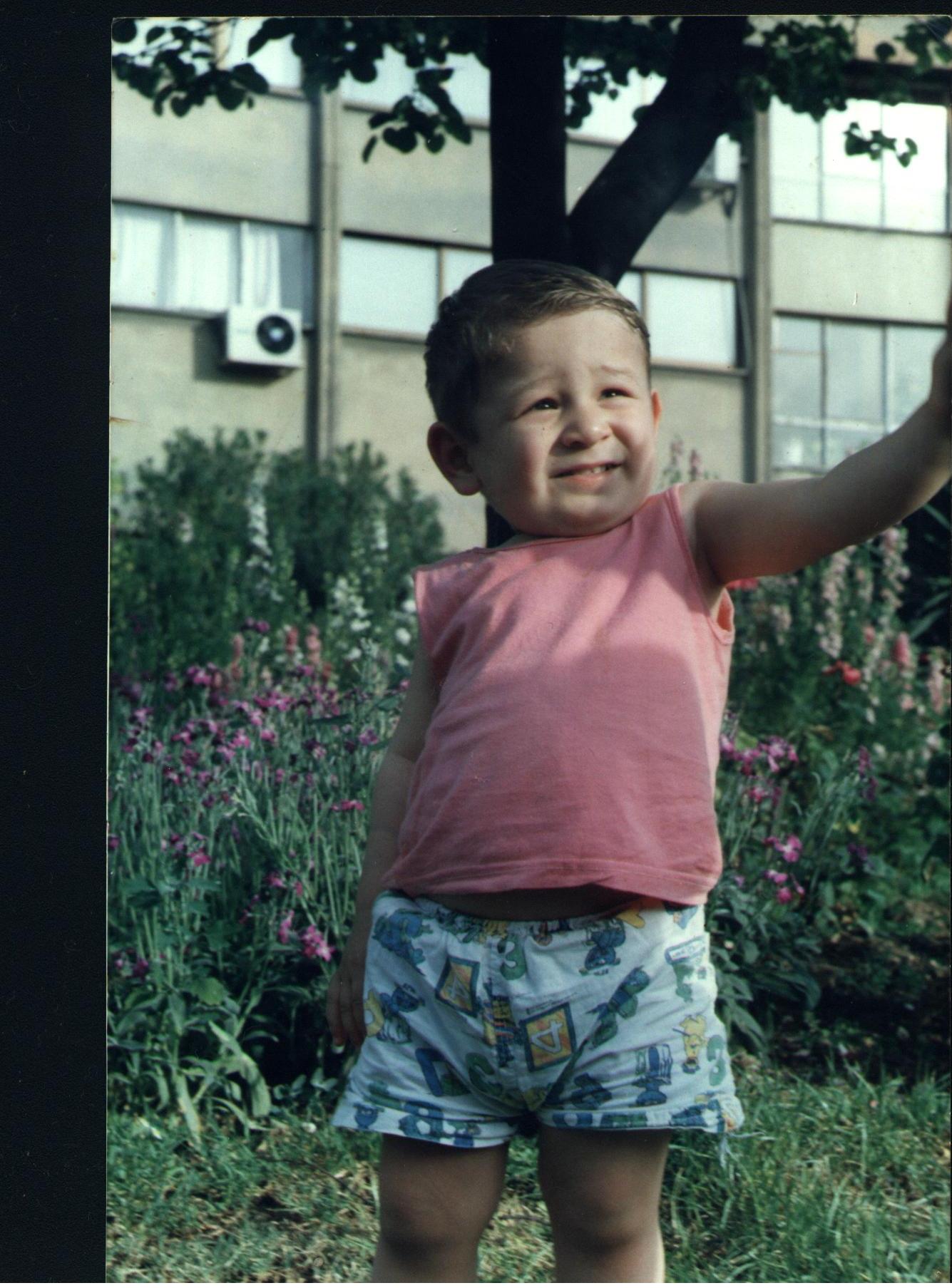 oguz.jpg (273283 bytes)